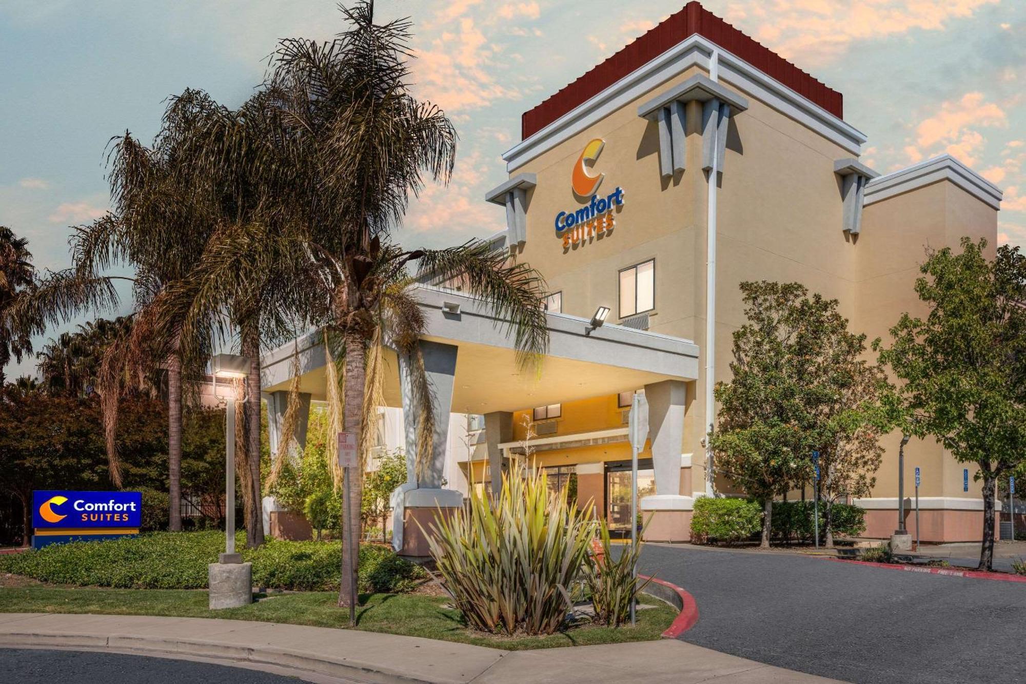 Comfort Suites Vacaville-Napa Valley Area Exterior foto